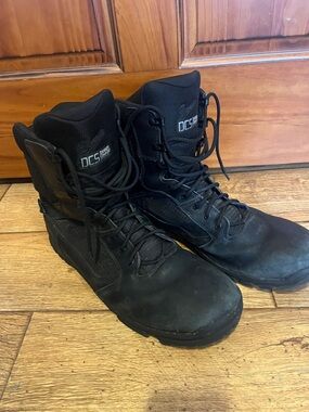 Danner Black Men's Lace-Up waterproof Tactical Boots